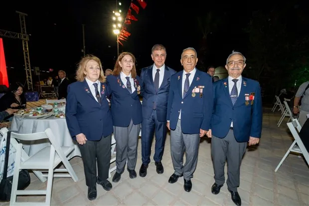 Bayındır Kızıloba İlkokulu'nun yenilenen dış cephesi